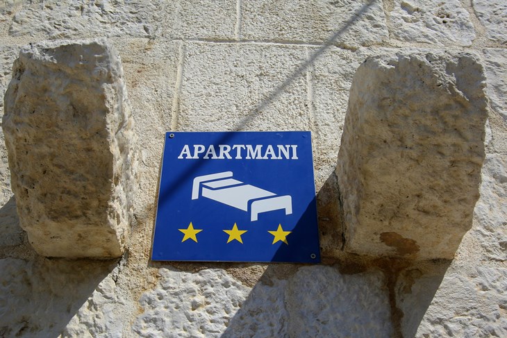 Ilustracija (Cropix)