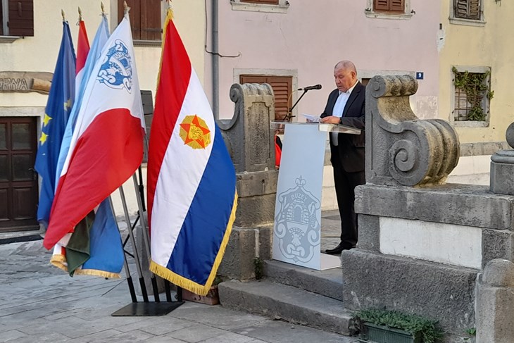 Edo Jerman na Trgu Vela šterna (Snimila Gordana Čalić Šverko)