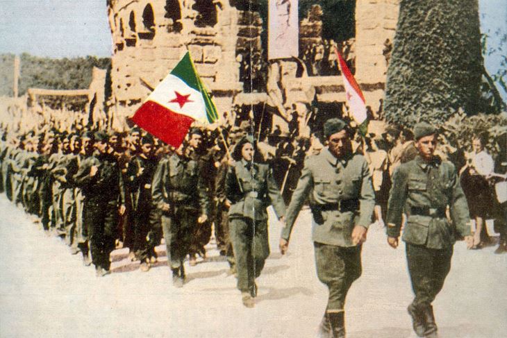 Pulu su oslobodili hrvatski i talijanski partizani, odnosno pripadnici Jugoslavenske armije - bataljun Pino Budicin 