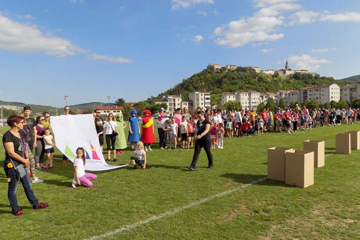 Obiteljska olimpijada (snimila Gordana Čalić Šverko)