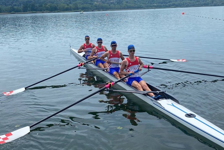 DOBAR POSAO U ITALIJI - Hrvatski juniorski četverac