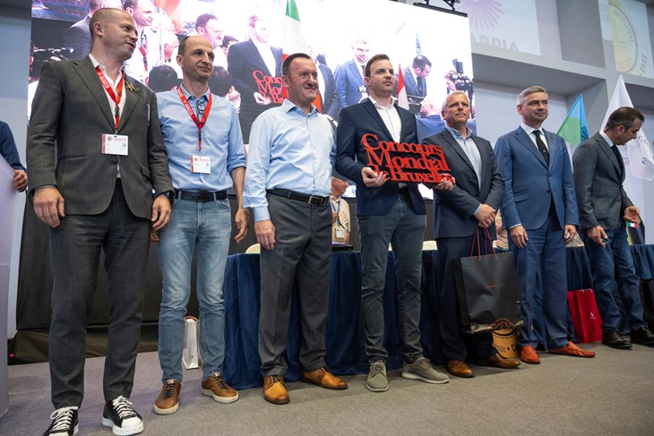 Istarski župan Boris Miletić u Cosenzi je preuzeo zastavu Concours Mondial de Bruxelles