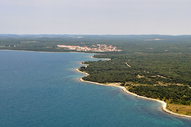 Moderan turizam na Vodnjanštini pojavio 1979. kada je nastala ideja o turističkom naselju i kampu Barbariga za smještaj 10.000 turista (Snimio Neven Lazarević)