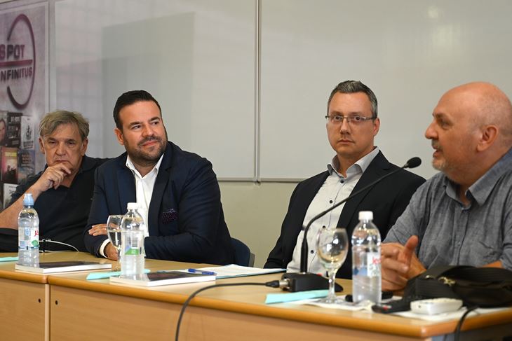 Zlatko Kramarić, Filip Zoričić i Milan Radošević sinoć na pulskoj promociji (Snimio Danilo Memedović)