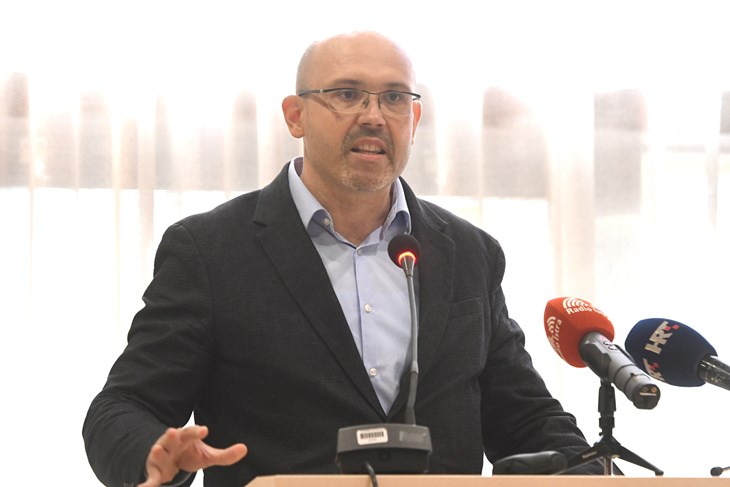 Arhiva (Snimio Milivoj Mijošek)