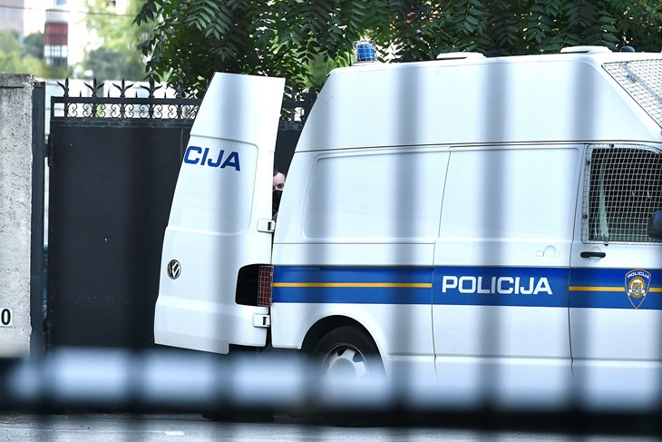 Ilustracija (Cropix)