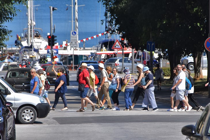 Nakon pandemijskih godina vratili smo se starom "dobrom" masovnom turizmu (snimio Duško MARUŠIĆ ČIČI)