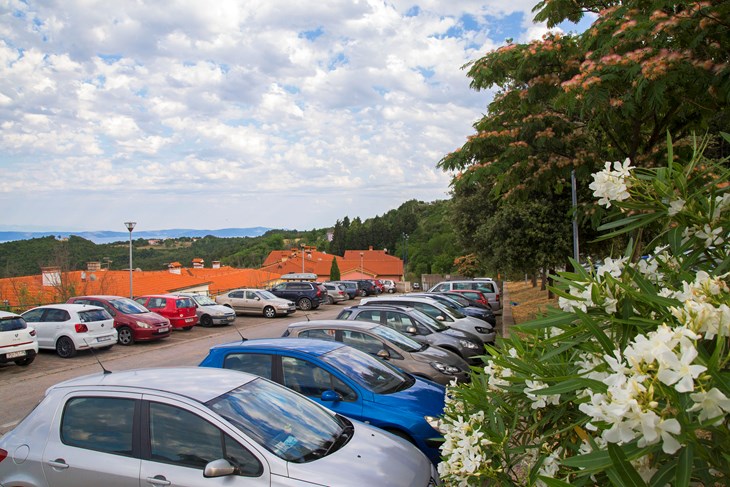 Parking Rialto u labinskom straom gradu