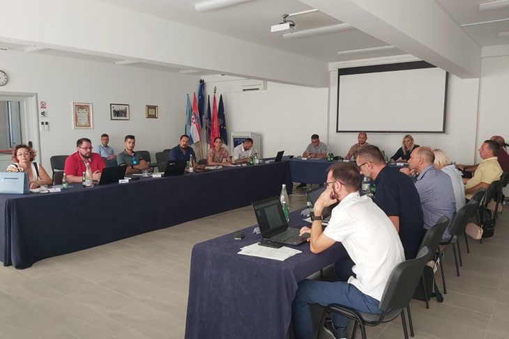 Najveći dio sjednice odnosio se na izmjene proračuna