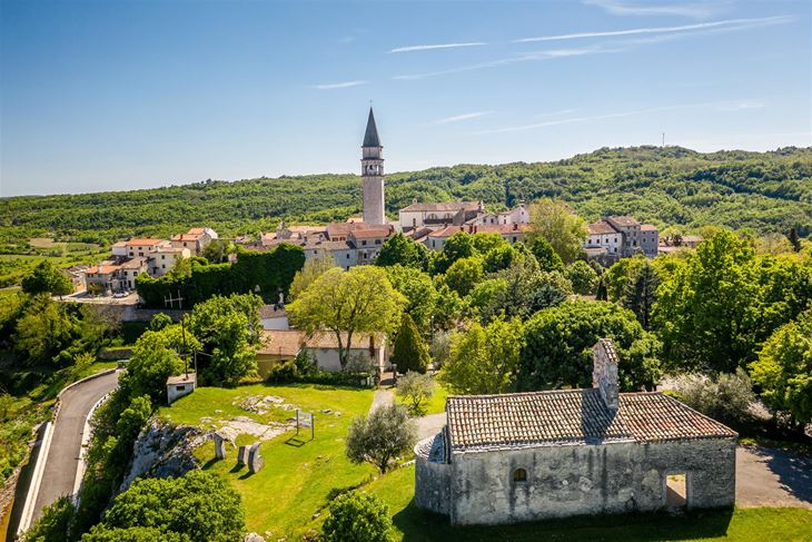 Pićan - biskupijski grad od kasne antike sve do 18. stoljeća (Foto: TZ središnje Istre)