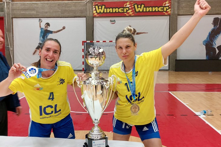  DO TROFEJA STIGLE U IZRAELU - Kristina Plahinek i Tea Bunić