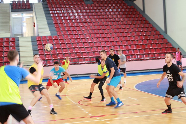 UIGRAVANJE ZA NOVU SEZONU - "Arenaši" na treningu u Domu sportova Mate Parlov (foto rkarena-pula.hr)