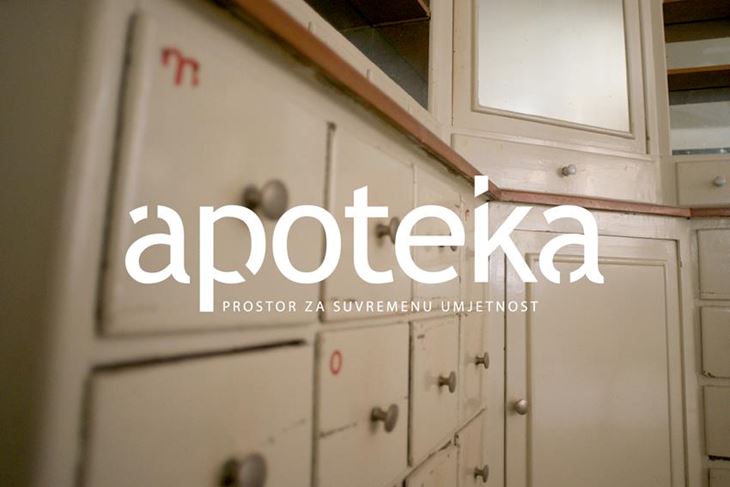 Apoteka