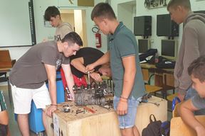Učenici strojarske struke čekaju uređenje nove radionice (snimio Luka JELAVIĆ)