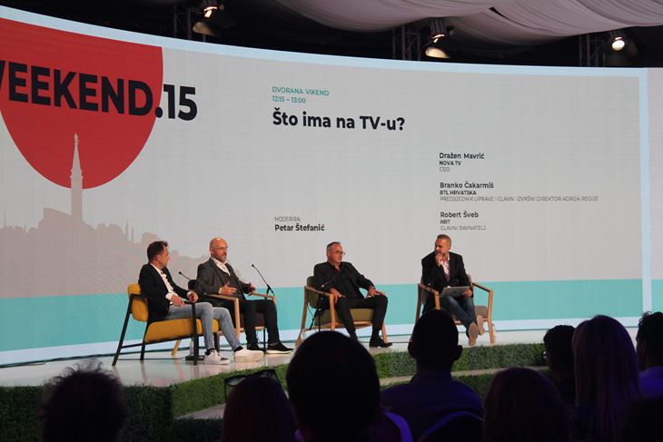 Dražen Mavrić, Branko Čakarmiš i Robert Šveb s moderatorom Petrom Štefanićem