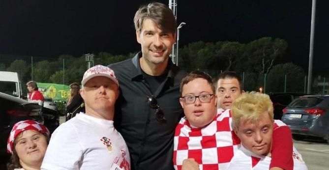 štićenici Down centra Pula na utakmici u petak