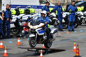 Natjecanje policijskih motociklista (Snimio Milivoj Mijošek)