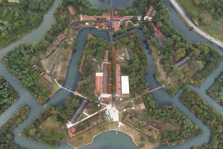 Forte Marghera iz zraka 
