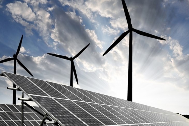 Klasični solarni kolektori mogu proizvesti dovoljnu količinu tople vode za grijanja preko klasičnog ili podnog grijanja