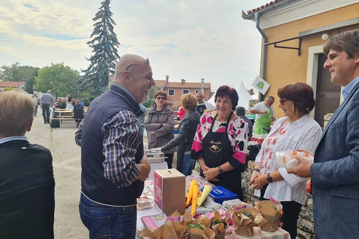 "Labinština hoće! za mamograf"