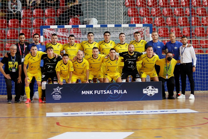 Sporting i MNK Futsal Pula (Foto: Ivo Ravlic / CROPIX)