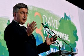 Andrej Plenković u Puli na Danima poljoprivrede, ribarstva i šumarstva (Snimio Milivoj Mijošek)