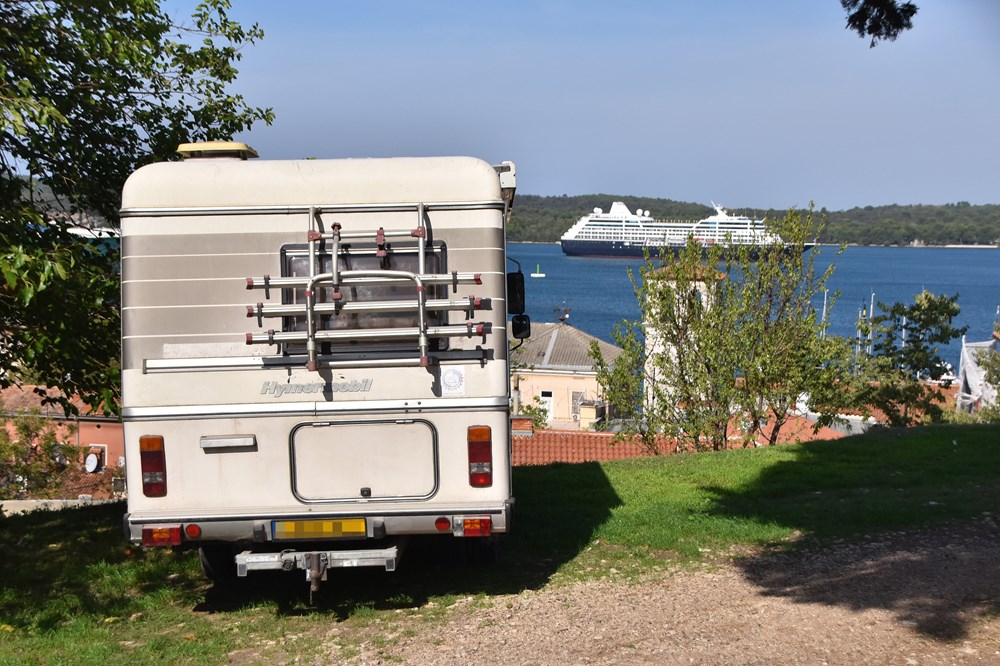 Kamperi