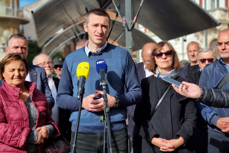 Ivan Penava na pulskoj tržnici