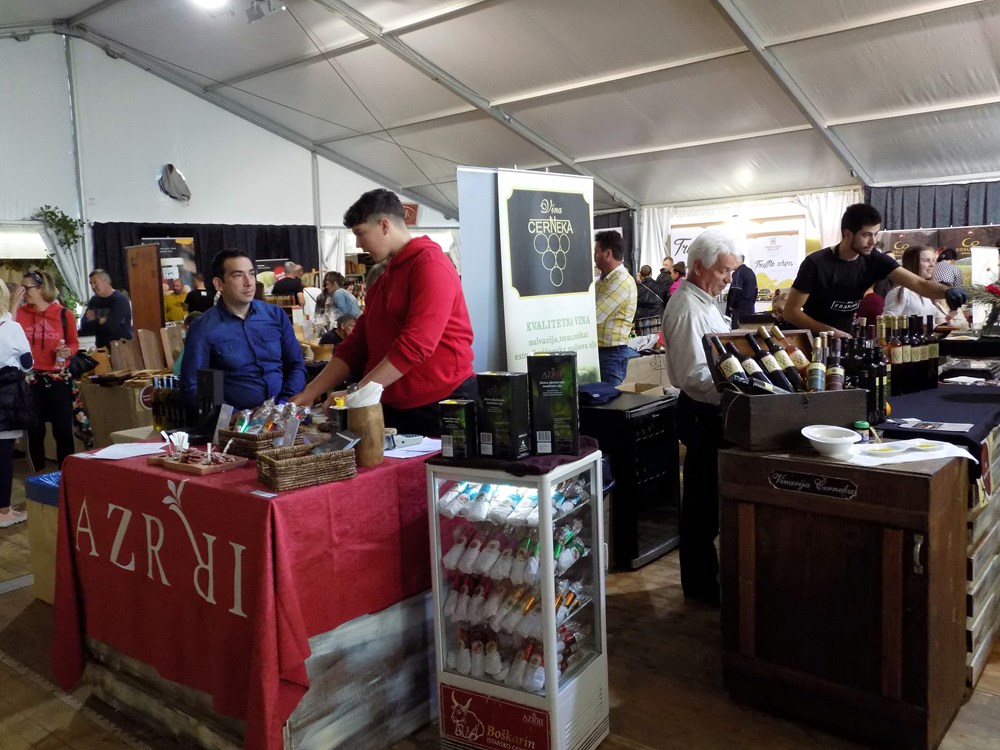 Festival istarskih tartufa u šatoru u Mašimovoj škuji 