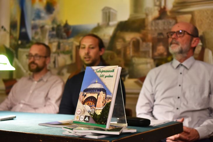 Zbornik je predstavljen u Sveučilišnoj knjižnici u Puli (Snimio Duško Marušić Čiči)