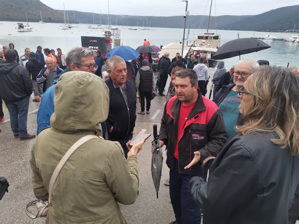 Mještani Trgeta razočarani su ovim potezom Općine Raša (snimio Branko BIOČIĆ)