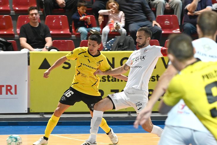 PULA,04  11 2022 ,DOM SPORTPOGODAK I ASISTENCIJA - Bernardo Difonzo (Snimio Danilo Memedović)OVA,FUTSAL,PULA -CRNICA SIBENIKSnimio Danilo MEMEDOVICBernardo Difonzo