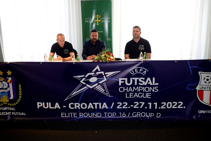 NAJAVILI PULSKI FUTSAL SPEKTAKL - Valter Cetina, Filip Zoričić i Goran Mihovilović (snimio Dejan ŠTIFANIĆ)