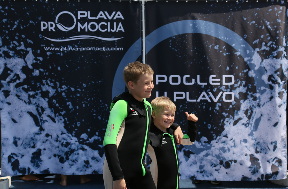 Pogled u plavo