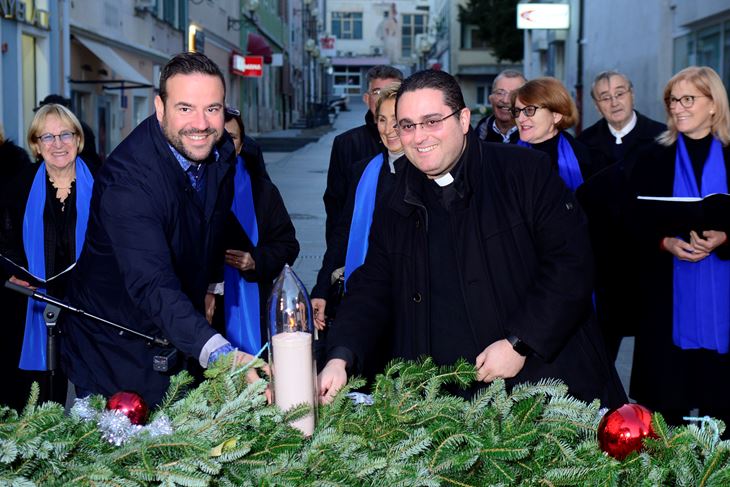 Gradonačelnik Filip Zoričić i župnik don Rikardo Lekaj