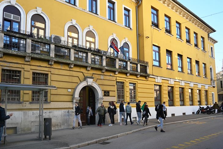 Neće u Grčku, nego u Dubrovnik ili Zagorje  (Snimio Danilo MEMEDOVIĆ)
