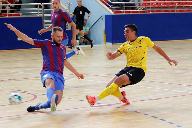 POKRENUO PULJANE - Daniel Moravac prvi je zatresao dubrovačku mrežu (foto: Ivo Ravlic / CROPIX)