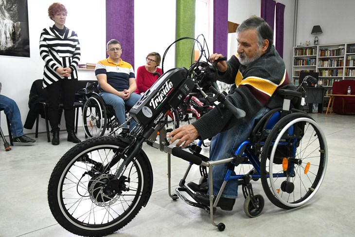 Mladen Pucarić isprobao je tribike na licu mjesta u Dnevnom boravku Rojca