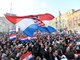  Navijaci priredjuju docek Vatrenima na glavnm trgu (foto: Goran Mehkek / CROPIX)