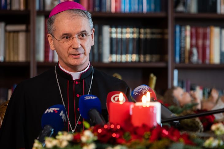  Nadbiskup dr. Dražen Kutleša objavio je božićnu poruku ( Foto: Sasa Buric / CROPIX)