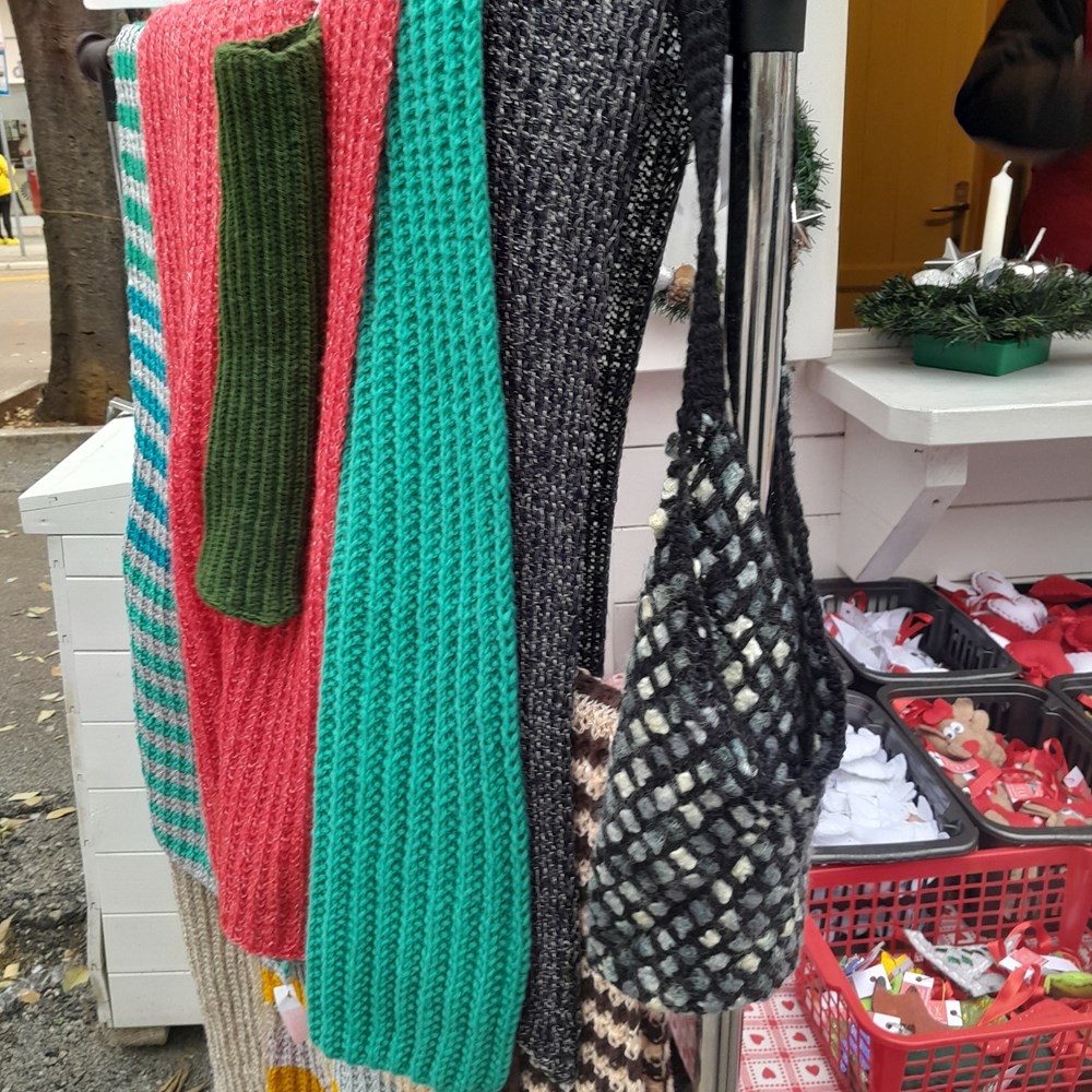 Lijepi, ručno rađeni šalovi