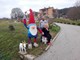 Obitelj Rigo ispred svoje kuće koja je još ljepša noću (Snimio Anđelo Dagostin)