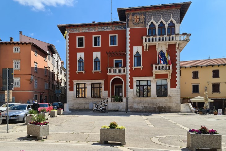 Vodnjanska Komunalna palača (Snimio Amir Musemić)