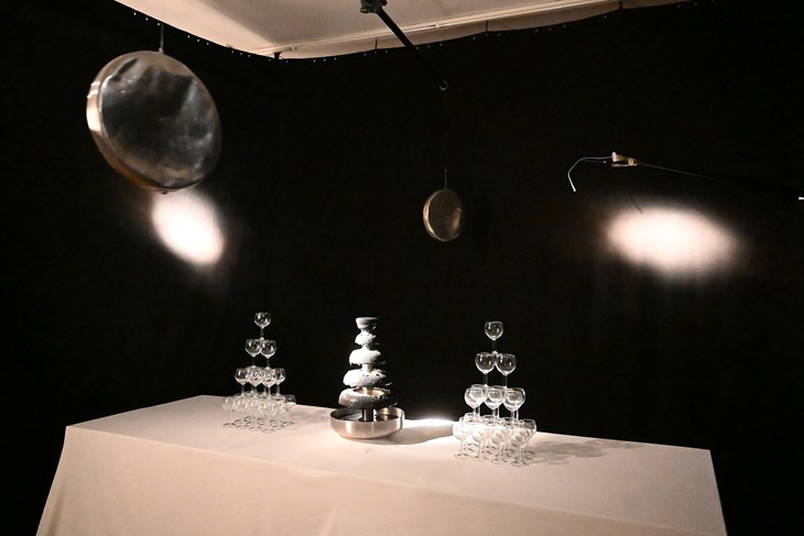 Instalacija "Communicating vessels" Pierrea Tola u Galeriji Poola (Snimio Danilo MEMEDOVIĆ)