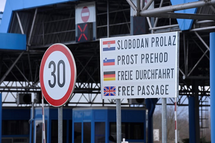 Lakše preko graničnog prijelaza (Ronald Gorsic / CROPIX)