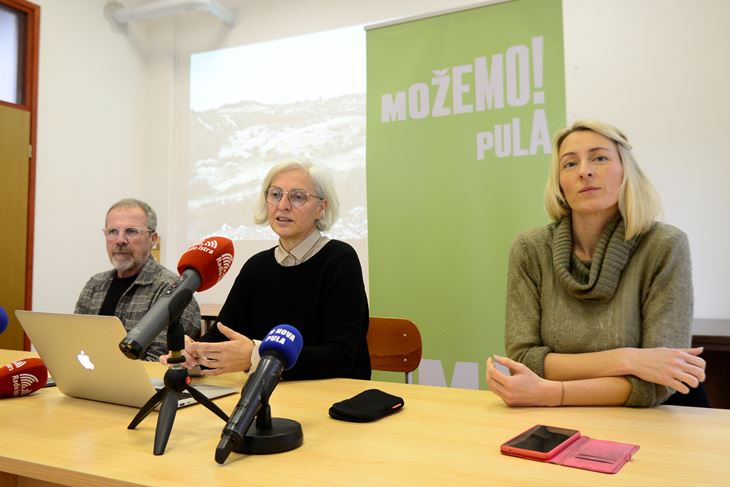 Noel Mirković, Dušica Radojčić i Ana Fonović (Snimio Dejan Štifanić)