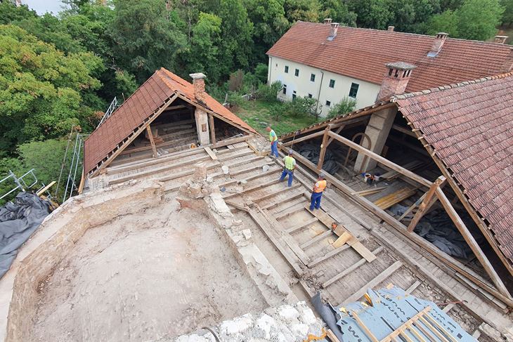 Obnova krova franjevačkog samostava u Pazinu