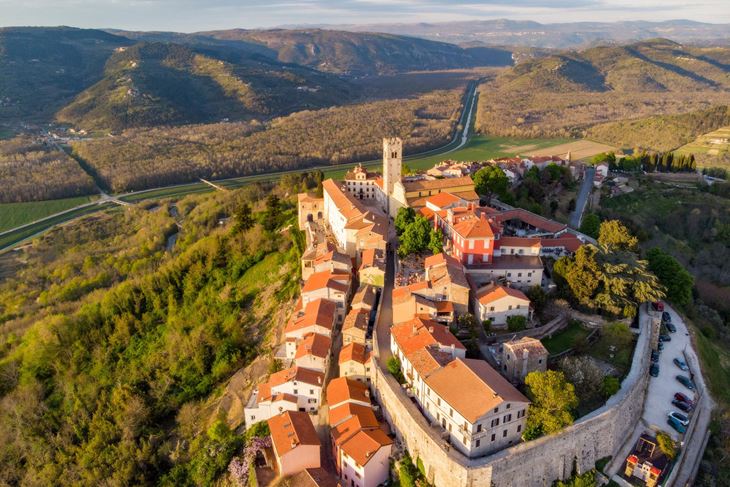 Motovun iz zraka ( Foto David Matković)
