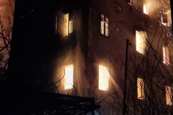 Požar u kući obitelji Balaš (Snimio čitatelj)