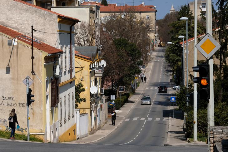 Radićeva ulica u Puli (snimio Milivoj MIJOŠEK)